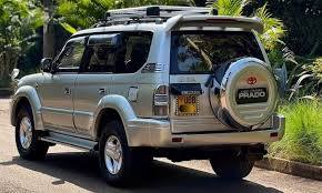 Land Cruiser TX car Rental Options